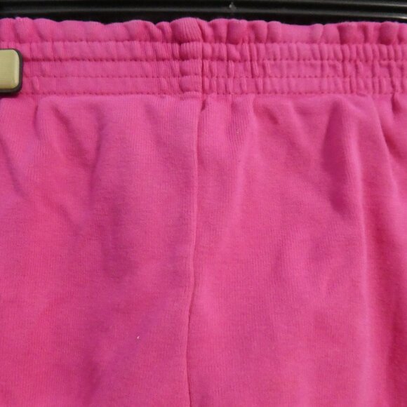 Unbranded | 10 inch waist | Pink Shorts With Silver Heart Design - Picture 4 of 15